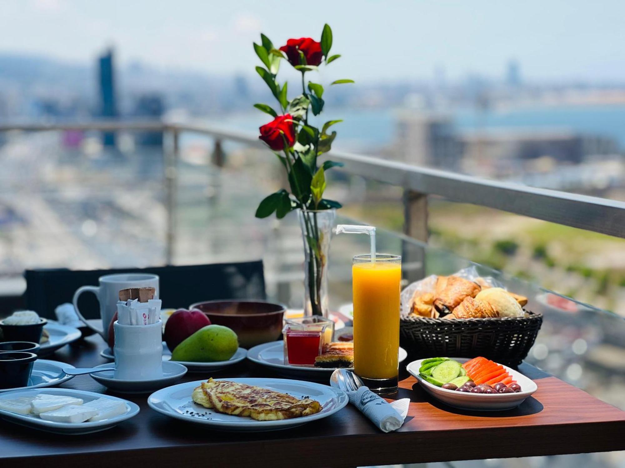 Louis V Hotel Beirut Exterior photo